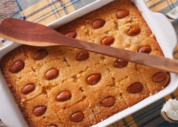 طريقه عمل البسبوسه بجوز الهند