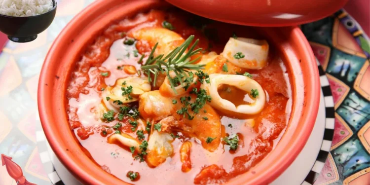 طريقة عمل طاجن السبيط بالصوص الأحمر