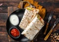 طريقة عمل شاورما الدجاج مثل المطاعم