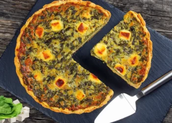 طريقة عمل فطيرة السبانخ بالجبنة