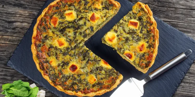 طريقة عمل فطيرة السبانخ بالجبنة