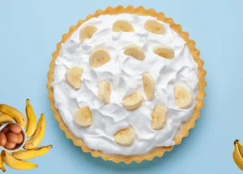 طريقة عمل فطيرة الموز والبيض